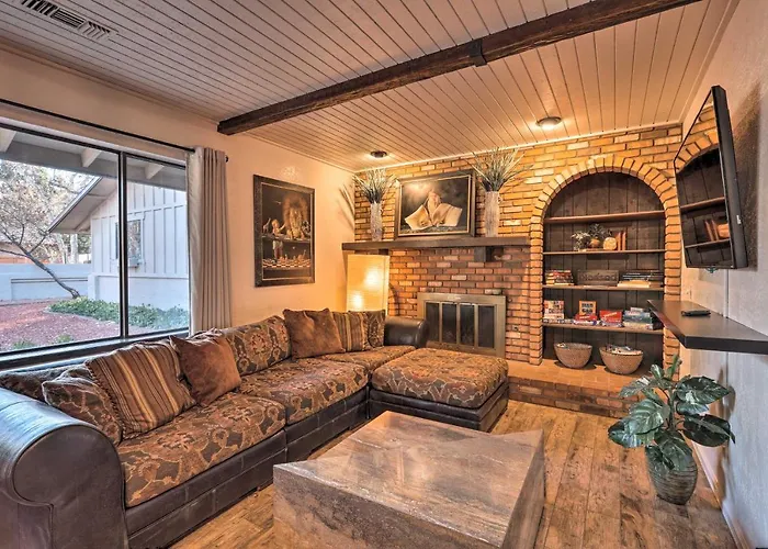 Holiday home Hot Tub & Fire Pit: Oasis!