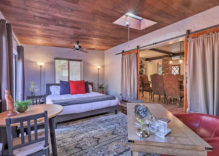 Holiday home Hot Tub & Fire Pit: Oasis! *